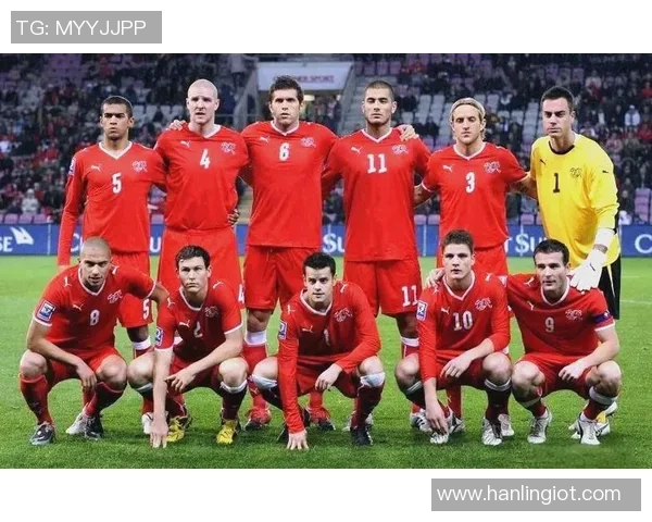 足球明星的辉煌与命运交织人生的无常与荣耀共存